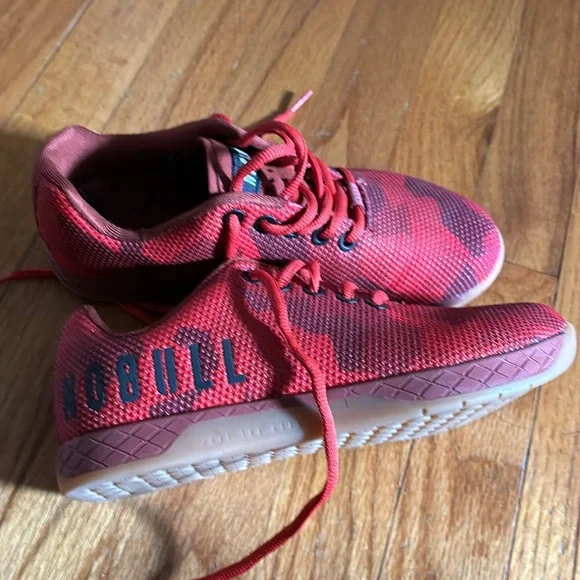 Nobull red Camo sneakers size 6.5 women 5 men - Picture 2 of 6